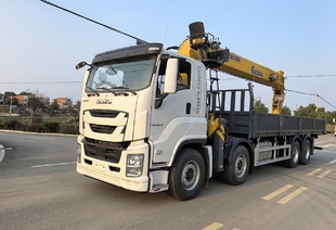 ISUZU GIGA 8×4 (44т) КМУ XCMG SQS500-5 (20т) БОРТ 8,0×2,54×0,55м